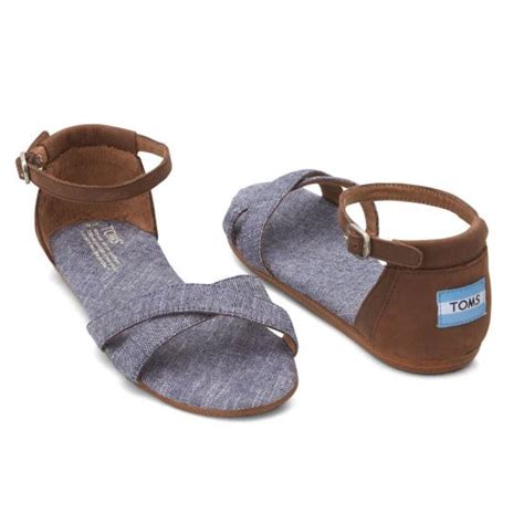 TOMS Sandals Review | PS Fashion