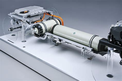 First look at the hydrogen fuel cell powertrain being developed by BMW ...