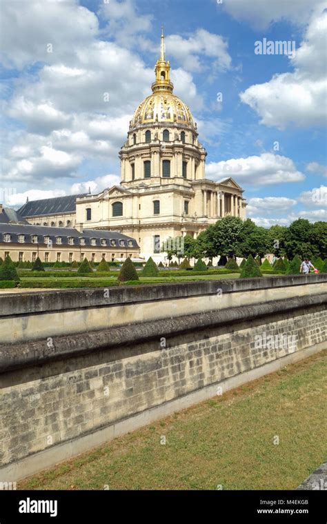 Napoleons Tomb With Dome In Paris High Resolution Stock Photography And