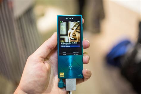 Sony unveils h.ear headphones and noise-cancelling Walkman (pictures) - CNET