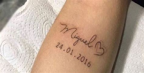 Tatuajes De Fechas De Nacimiento Ideas Originales Para Conmemorar Esas