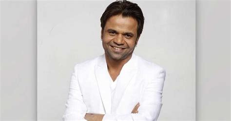 Actor Rajpal Yadav Performs Comedy Act In Tihar Jail चेक बाउंस मामला