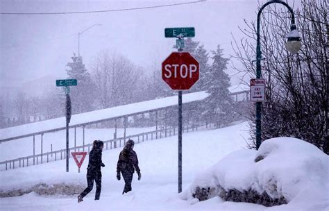 U.S. Anchorage records earliest total 100-inch snow this winter-Xinhua