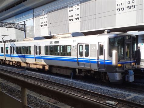 Jr西日本521系電車 クモハ521 1 京都駅 Jr 鉄道フォト・写真 By トリテツノワグマさん レイルラボraillab