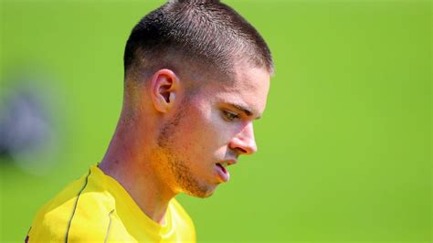 Mercato Psg Ce Danger Qui Se Confirmerait Pour Julian Weigl