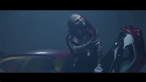 Bad Bunny Diabla Pose Da Ft Farruko Lary Over Video Oficial Youtube