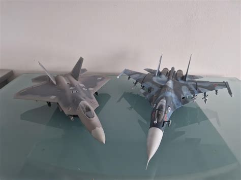 Size comparison:F-22 Raptor & SU-33 Flanker : r/modelmakers