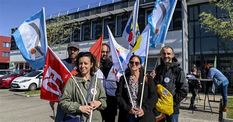 Dijon Ils Manifestent Contre Un Job Dating Pour Recruter Des