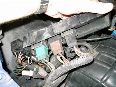 1995 Ford F150 Fuel Pump Relay Location