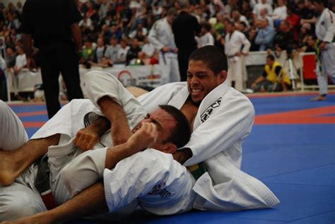 15 Minutes With BJJ Superstar Andre Galvao - Evolve Vacation