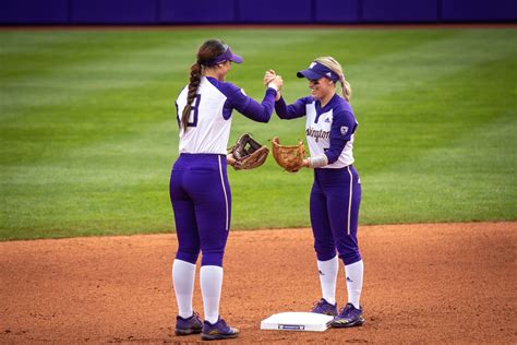 Washington Softball (@UWSoftball) / Twitter