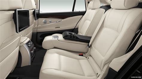 BMW 5-Series Gran Turismo | 2014MY | Interior Rear Seats | Caricos