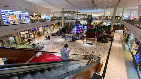 With only two indoor KC malls left, one is facing dual crises | Kansas ...