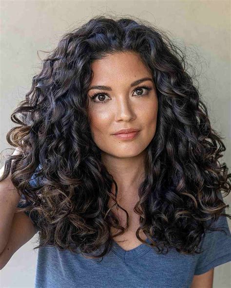 69 Best Shoulder Length Curly Hair Cuts Styles In 2023 Artofit