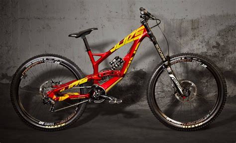 Le Nouveau Dh Tues 2015 De Yt Industries Maj Bike Magazine L