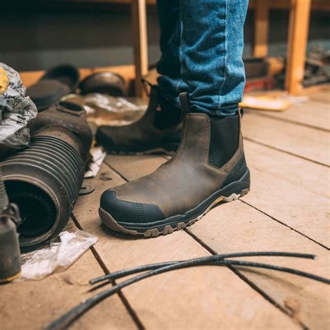 Mens Kodiak Quest Bound Composite Toe Chelsea Safety Work Boot