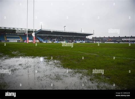 Waterlogged Football Pitch Hi Res Stock Photography And Images Alamy