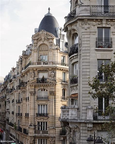 Parisian Architecture In RÊverie Parisienne