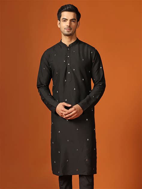 Kisah Men Black Kurta Kisah