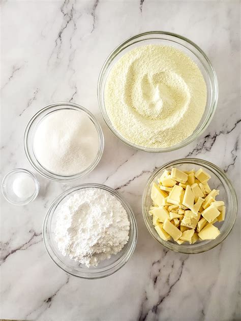 hot white chocolate mix - Whisking Up Yum