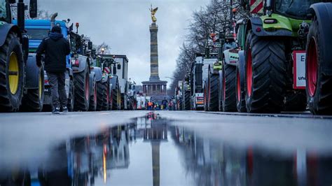 Bauernprotest Ohne F Hrerschein Landwirte Riskieren Fahrverbote