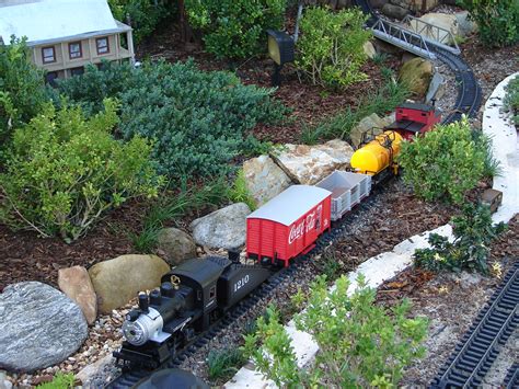 1000+ images about Garden Trains & Model Railroading on Pinterest ...