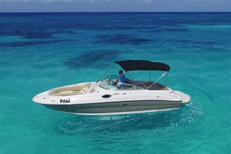 24 Ft Sea Ray Provided By Deluxe Private Yachts Cozumel Mexico