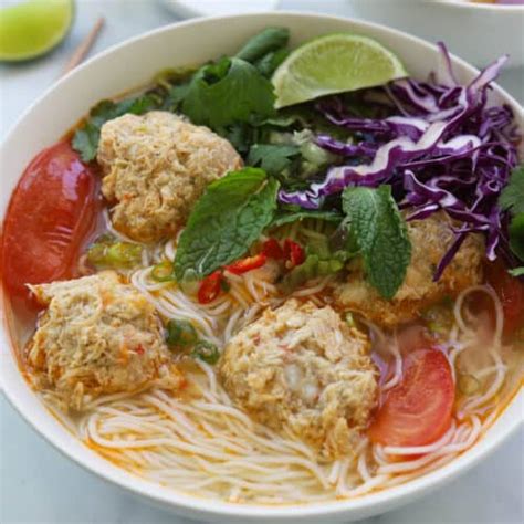 Bun Rieu Cua (Vietnamese Crab Noodle Soup) - A Peachy Plate