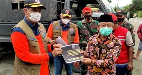 Bnpb Serahkan Bantuan Miliar Untuk Gempa Bumi Sulawesi Barat