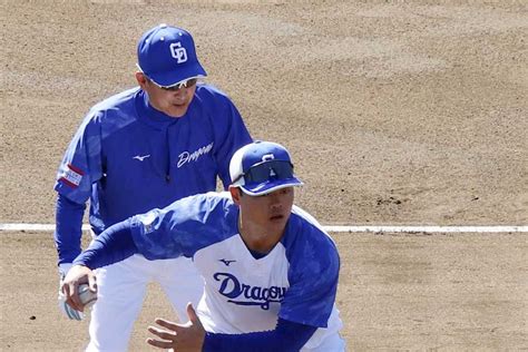 中日・立浪監督、精力的に指導 細川、岡林に「よくやっている」 サンスポ