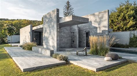 Smartvoll Completes Monolithic Spa Building Made From Stone Slabs