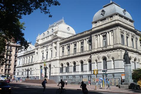 UTadeo firma convenio con la Universidad de la República de Uruguay