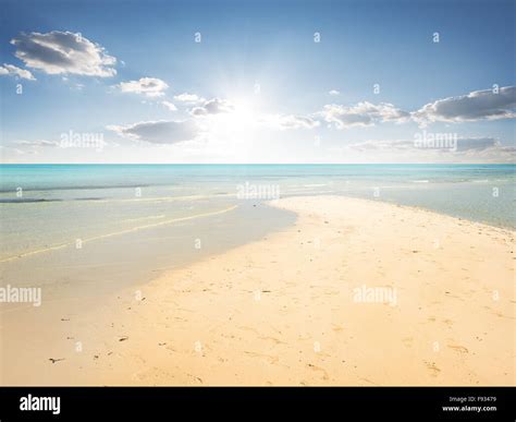 turquoise water lagoon beach  res stock photography  images alamy