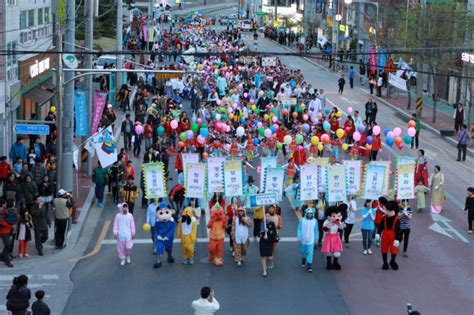 영주시 2023 영주 한국선비문화축제 ‘컴백 신바람 퍼레이드 경연 참가팀 모집 아시아투데이