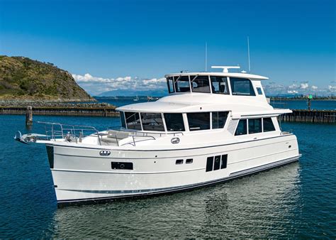 choose  raised pilothouse key features  advantages
