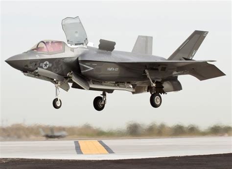 USMC Incorporates F-35B Into Plans - Flight Journal