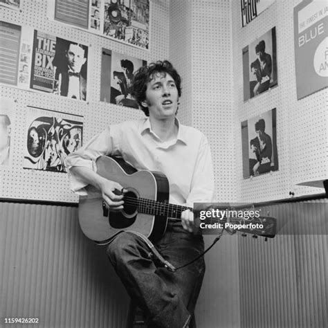 292 Bert Jansch Photos & High Res Pictures - Getty Images