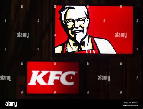 Kfc Logos Fotos Und Bildmaterial In Hoher Auflösung Alamy