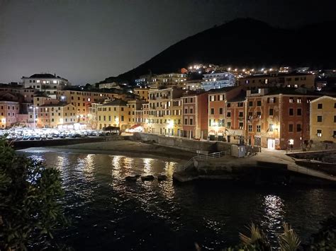 Nervi By Night Il Porticciolo Di Nervi Visto Dalla Passegg Flickr