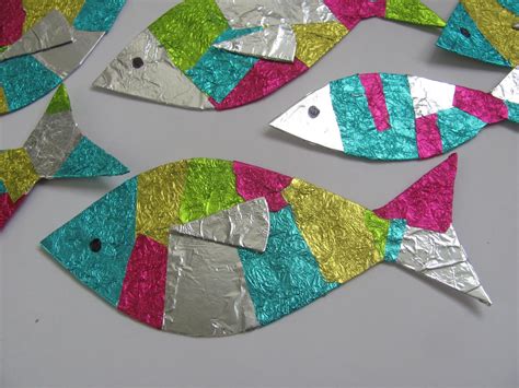 Jumble Tree Rainbow Foil Fish Easy Easter Craft