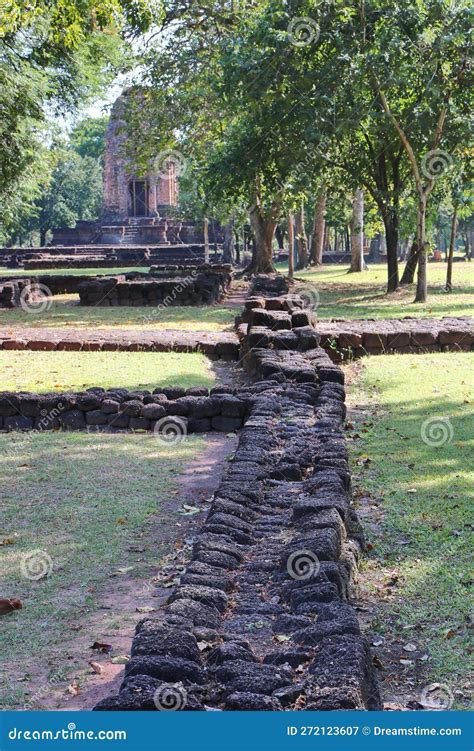 Walkway in Si Thep Historical Park Stock Image - Image of park, buddhism: 272123607