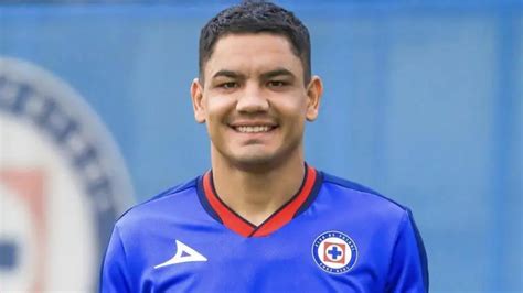 Toro Fernández ilusiona al estrenarse con un doblete en Cruz Azul