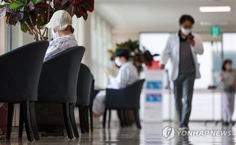 의대교수들 25일부터 예정대로 사직정부 흔들림없다종합2보 나무뉴스