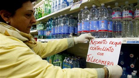 Bologna Cento Furti Al Supermercato Il Ladro Non Va In Cella