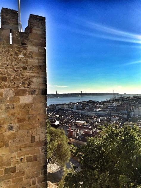 Das Castelo De Sao Jorge In Lissabon Colorfulcitiesde