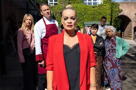 Mrs Doyle Gets Naked On Shameless News TV News What S On TV