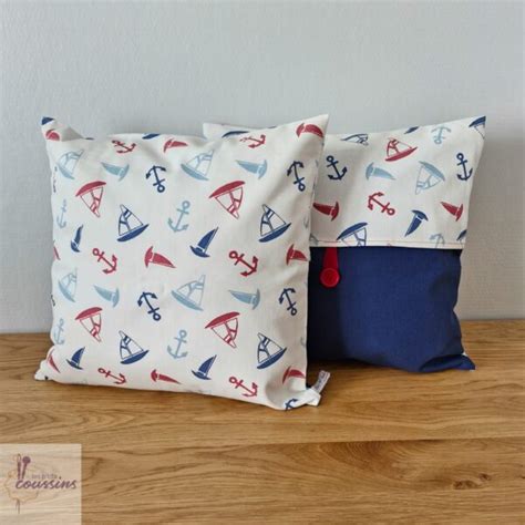 Coussin Motifs Anglais Bus Et Big Ben Les P Tits Coussins