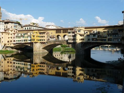 Ponte Vecchio (Florence, 1345) | Structurae