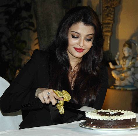 Aishwarya Rai Daughter Birthday Cake - Aishwarya rai daughter aaradhya ...