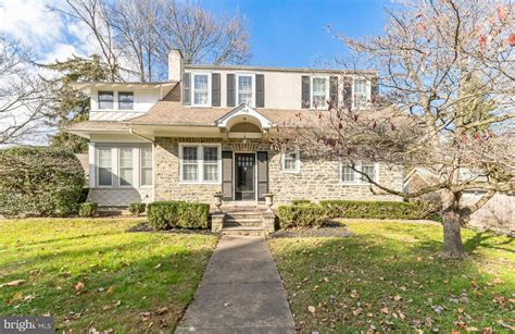 742 Center Ave, Jenkintown, PA 19046 - See Est. Value, Schools & More